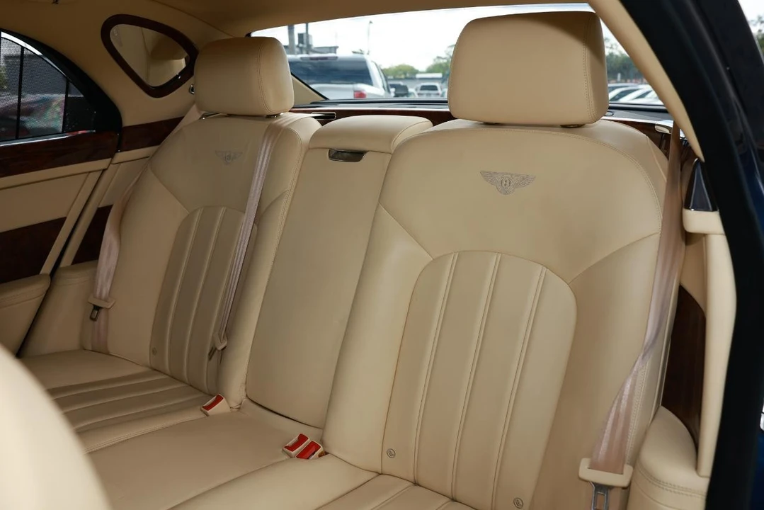 2012 Bentley - Image 10 of 31