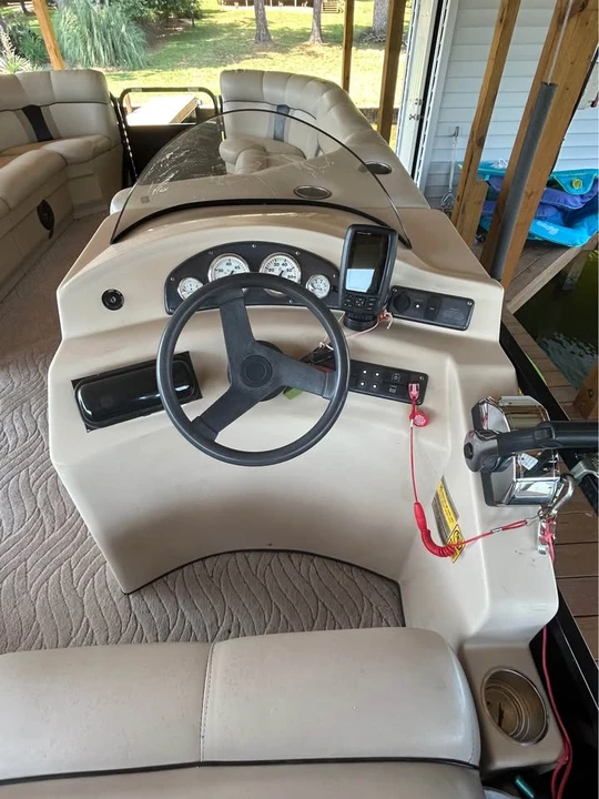 2012 Bentley - Image 10 of 11