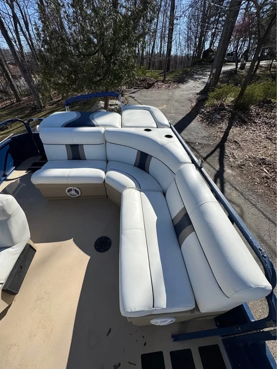 2012 Bentley - Image 7 of 10