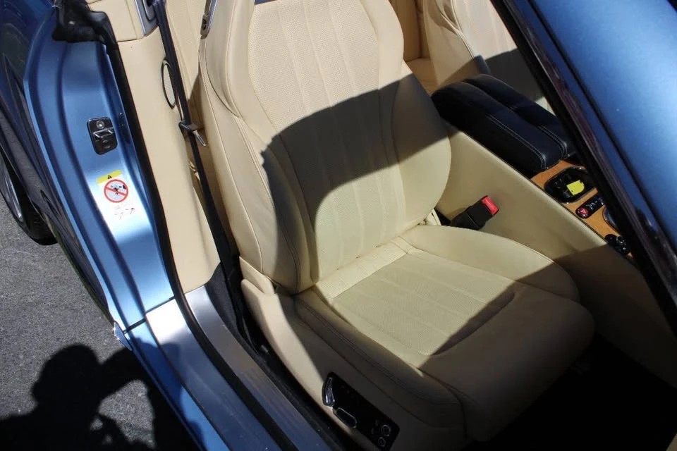 2012 Bentley Continental - Image 19 of 20