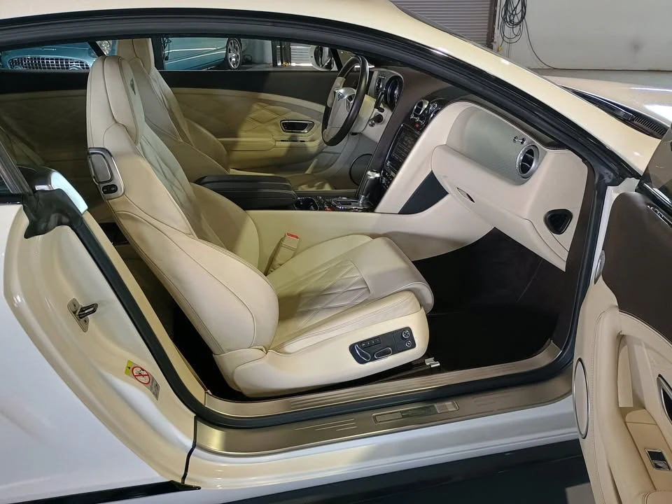 2012 Bentley Continental GT 2nd Gen - Image 15 of 20