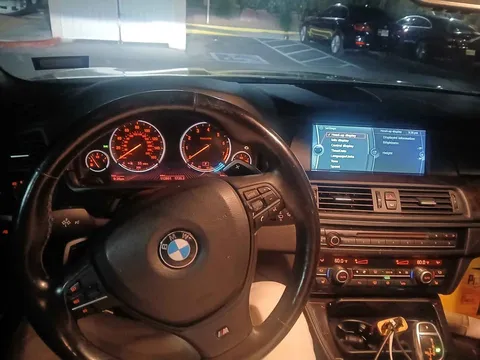 2012 BMW 550i