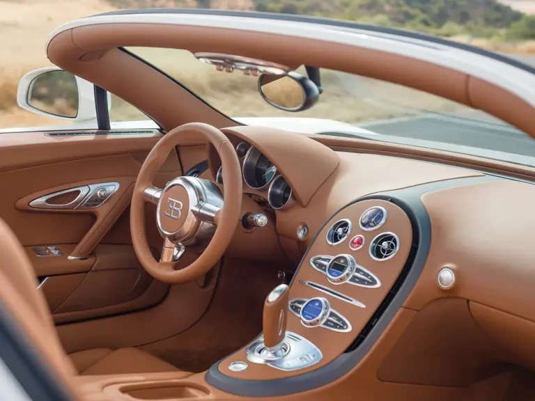 2012 Bugatti Veyron Grand Sport - Image 13 of 28