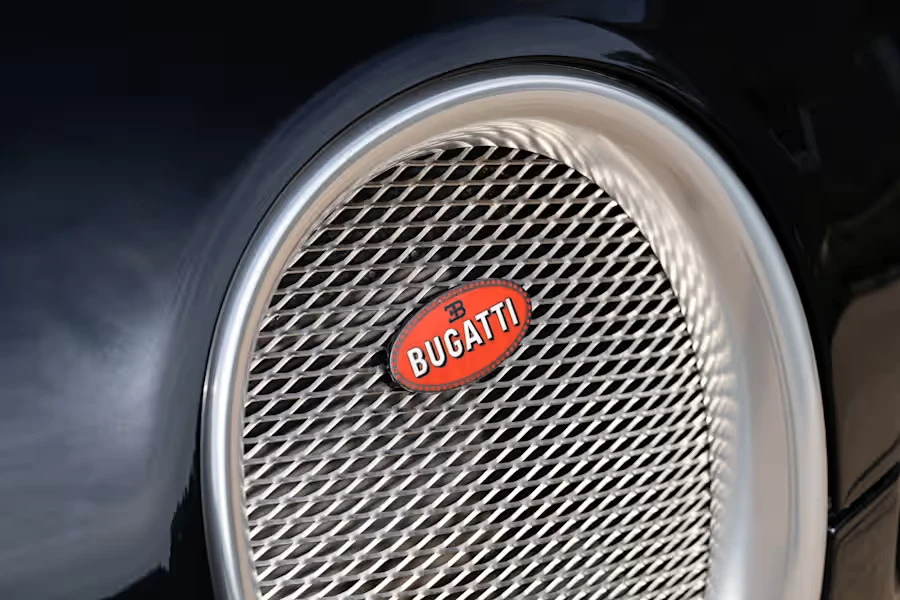 2012 Bugatti Veyron Grand Sport - Image 17 of 31