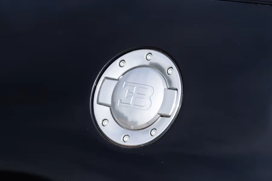2012 Bugatti Veyron Grand Sport - Image 13 of 31