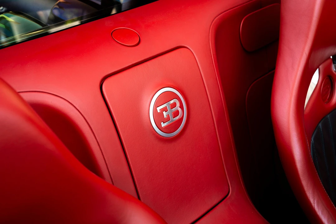 2012 Bugatti Veyron Grand Sport - Image 17 of 30