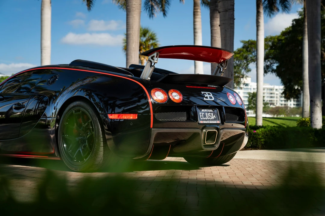 2012 Bugatti Veyron Grand Sport - Image 26 of 30