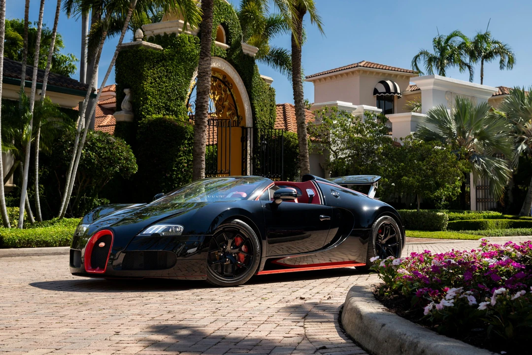 2012 Bugatti Veyron Grand Sport - Image 6 of 30