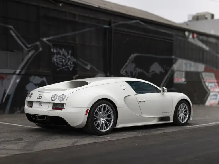2012 Bugatti Veyron - Image 5 of 31