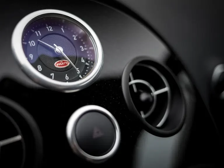 2012 Bugatti Veyron - Image 25 of 31
