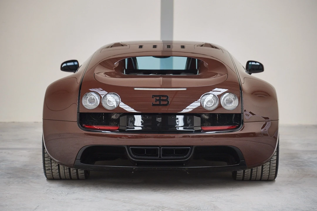 2012 Bugatti Veyron Super Sport - Image 6 of 25