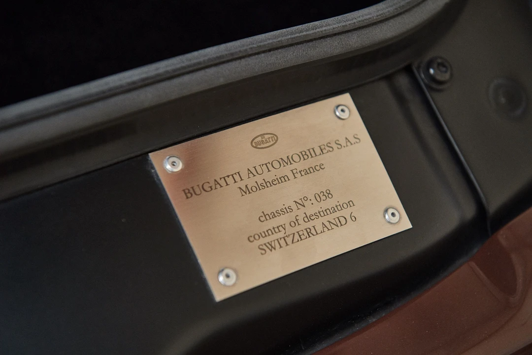 2012 Bugatti Veyron Super Sport - Image 17 of 25