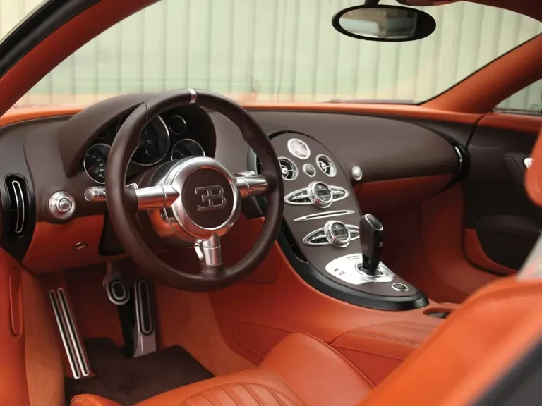 2012 Bugatti Veyron Super Sport - Image 4 of 31