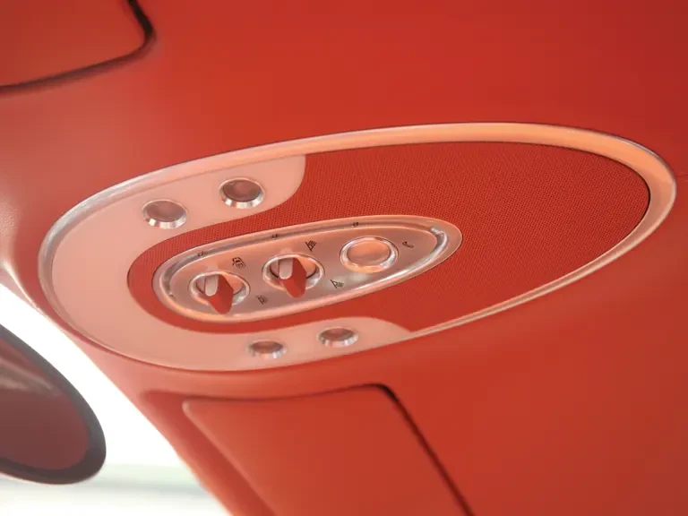 2012 Bugatti Veyron Super Sport - Image 13 of 31