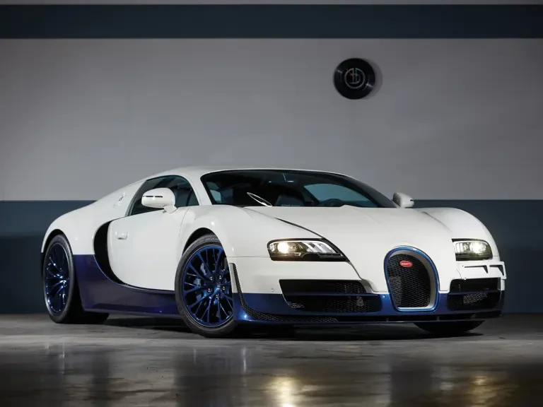 2012 Bugatti Veyron Super Sport - Image 2 of 31