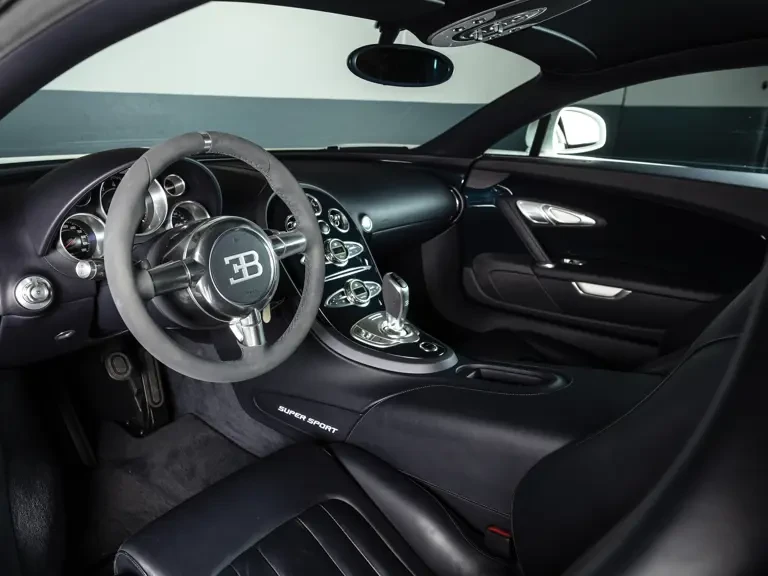 2012 Bugatti Veyron Super Sport - Image 5 of 31