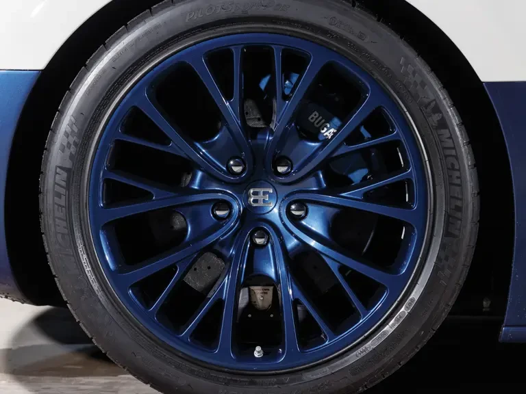 2012 Bugatti Veyron Super Sport - Image 24 of 31
