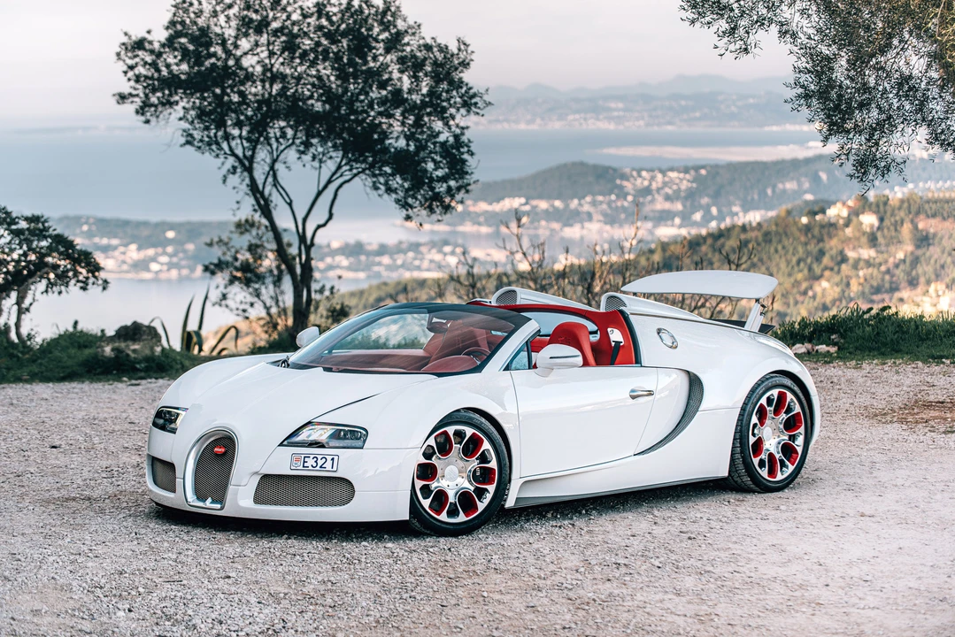 2012 Bugatti Veyron Grand Sport - Image 10 of 31