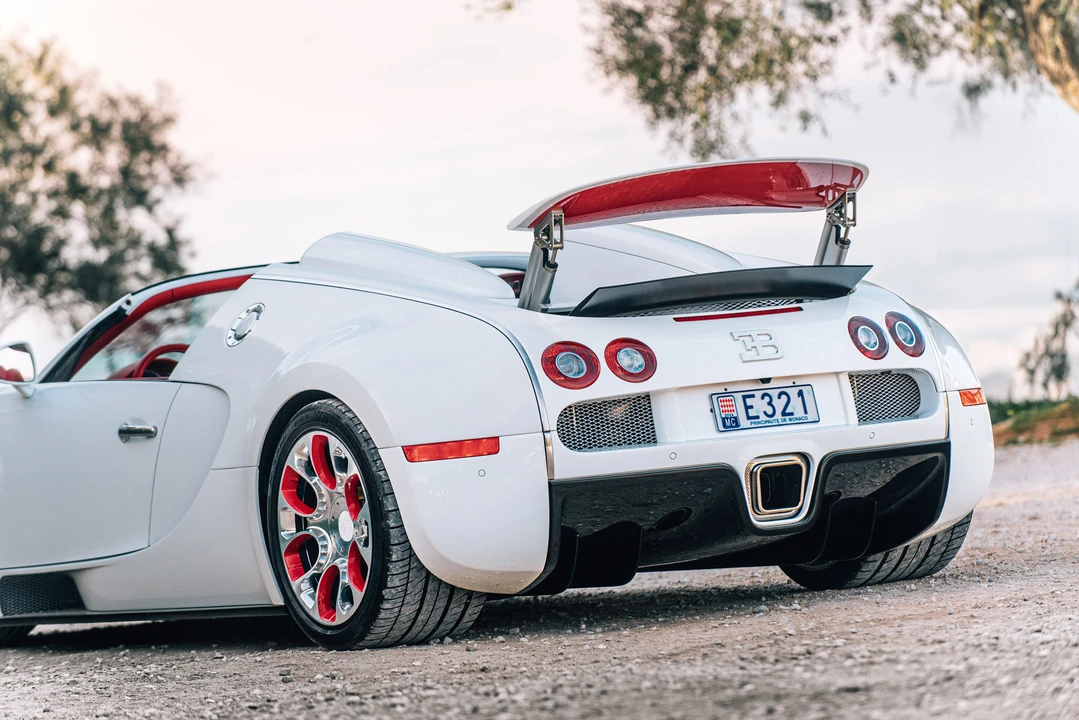 2012 Bugatti Veyron Grand Sport - Image 28 of 31