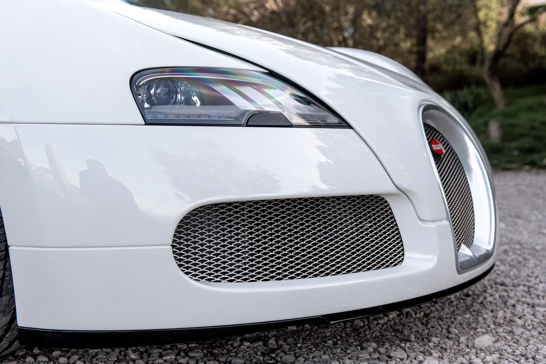 2012 Bugatti Veyron Grand Sport - Image 20 of 31
