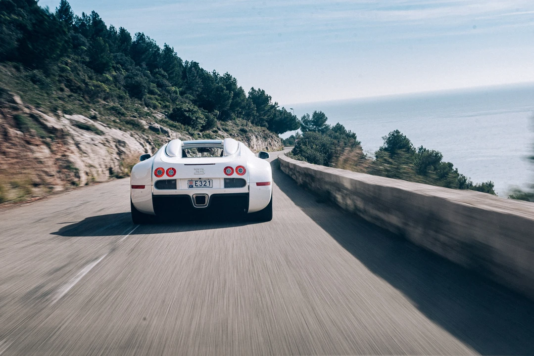 2012 Bugatti Veyron Grand Sport - Image 13 of 31