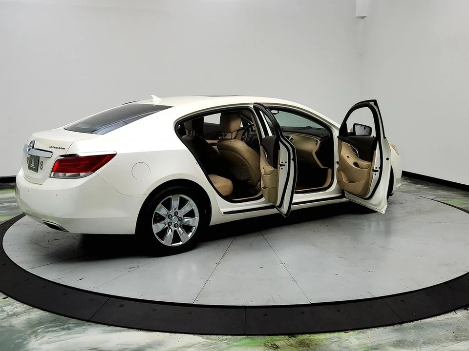 2012 Buick LaCrosse - Image 11 of 12