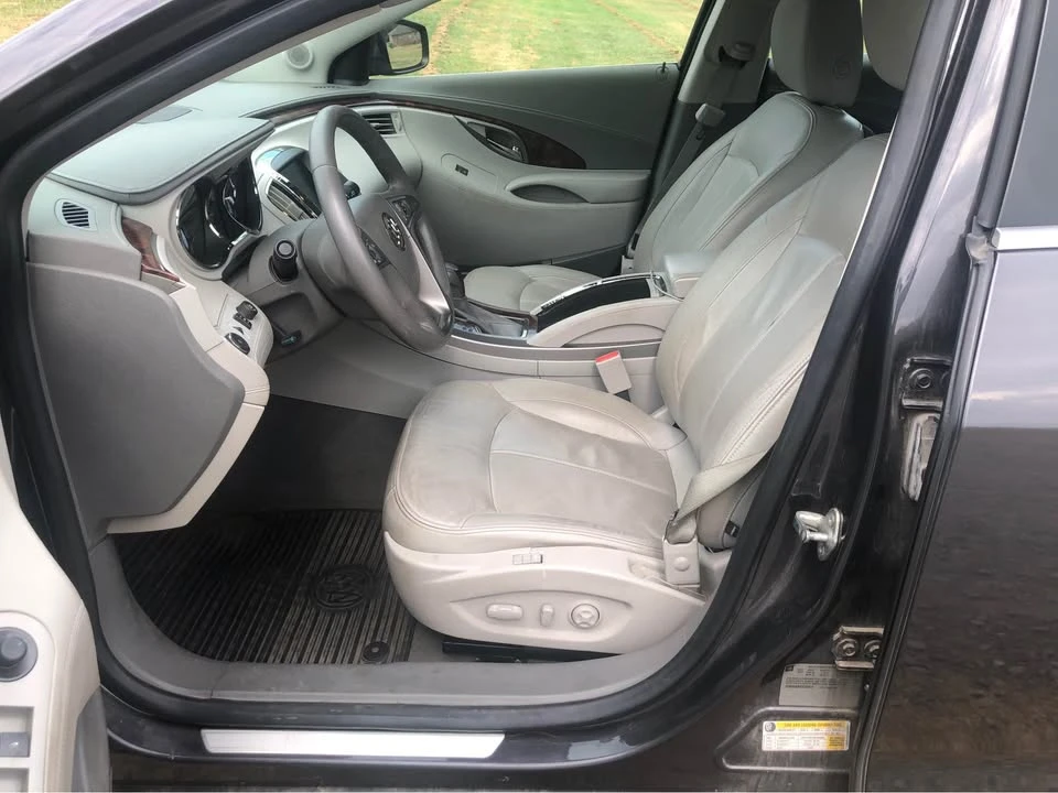 2012 Buick LaCrosse - Image 10 of 11