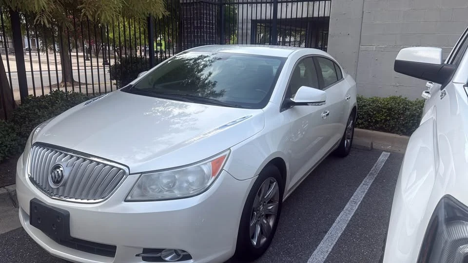 2012 Buick LaCrosse - Image 2 of 10