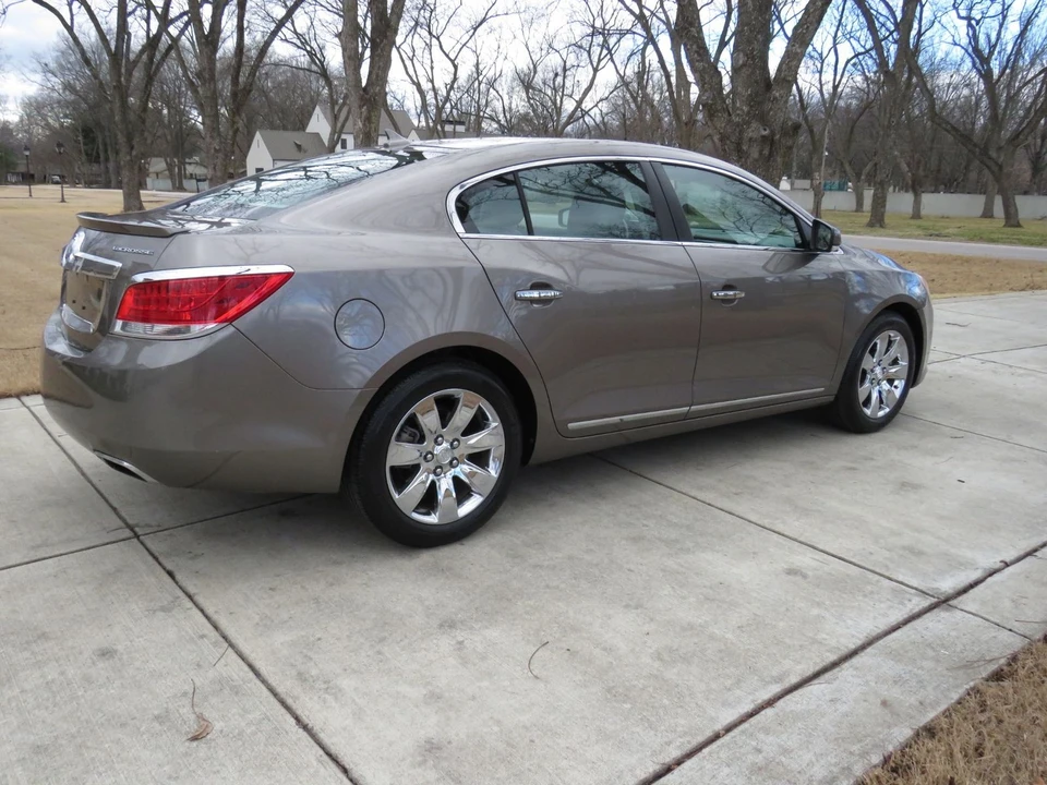 2012 Buick LaCrosse - Image 10 of 12