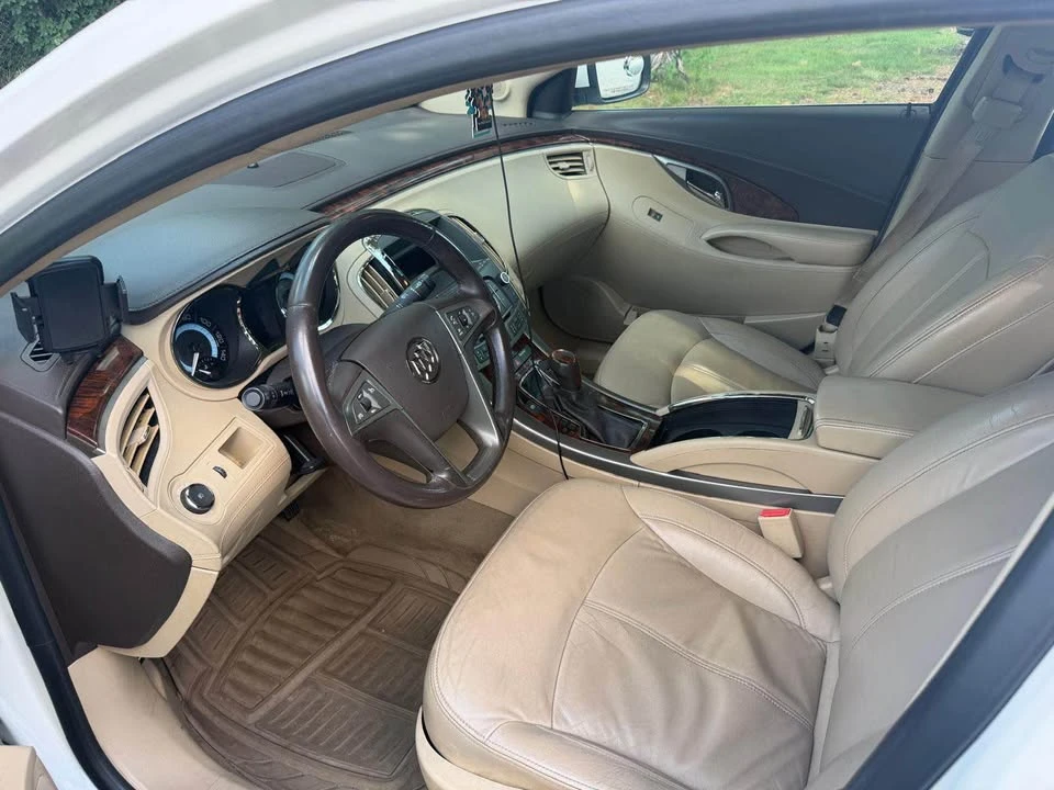 2012 Buick LaCrosse - Image 5 of 8