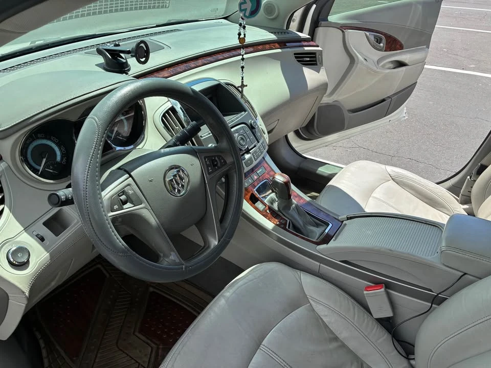 2012 Buick LaCrosse - Image 10 of 11
