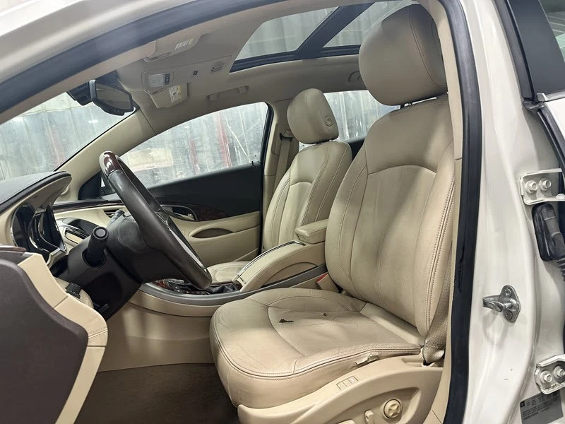 2012 Buick LaCrosse - Image 10 of 12
