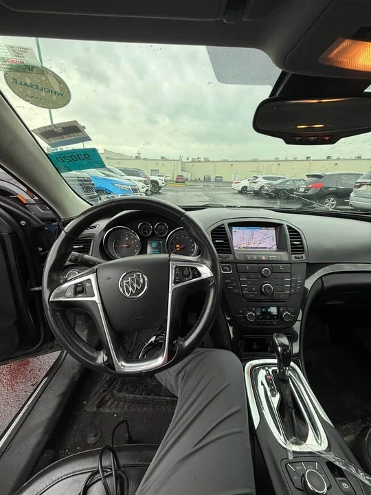 2012 Buick Regal - Image 4 of 8