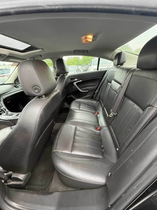 2012 Buick Regal - Image 7 of 8