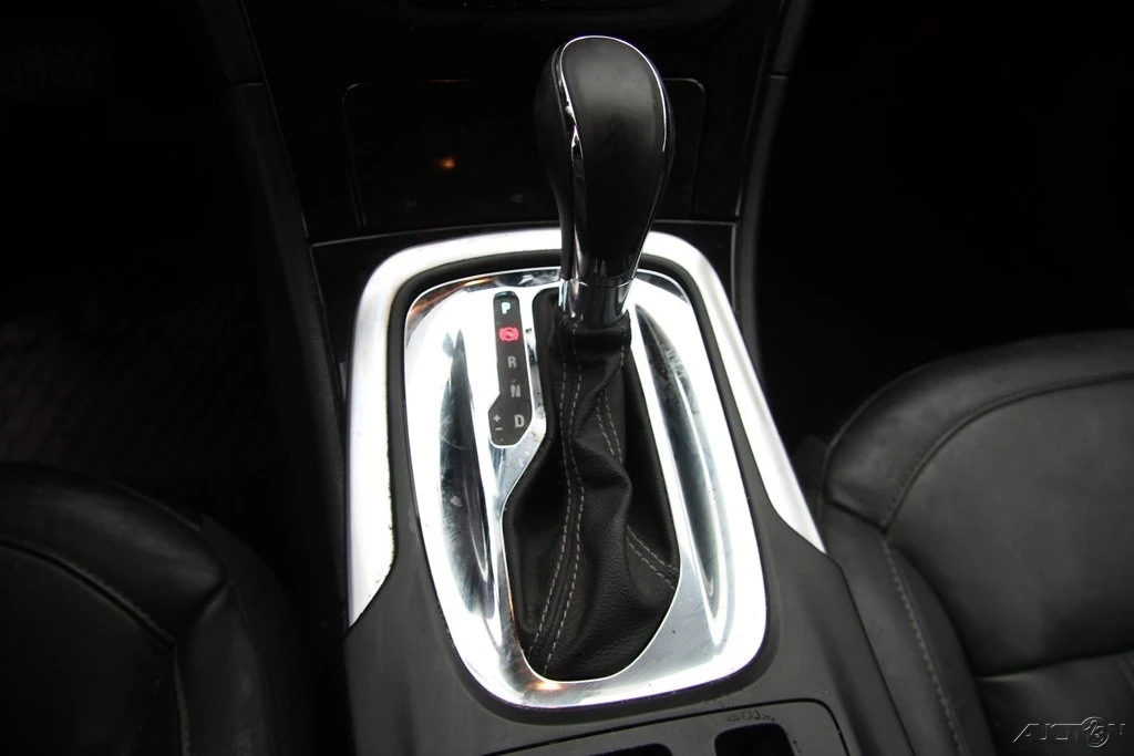 2012 Buick Regal - Image 17 of 21