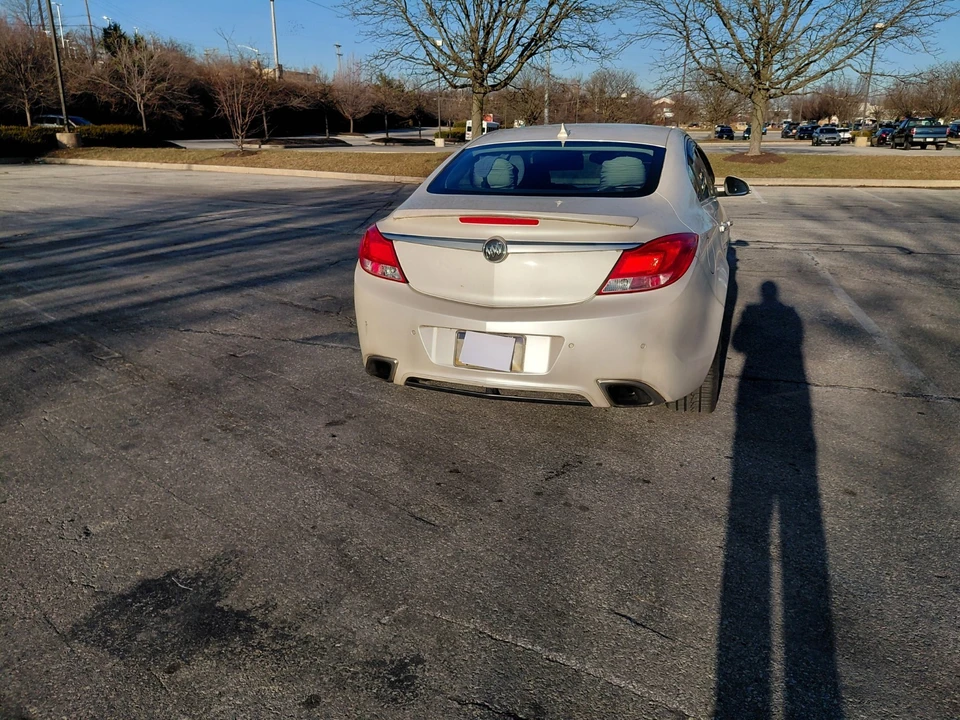 2012 Buick Regal - Image 4 of 31