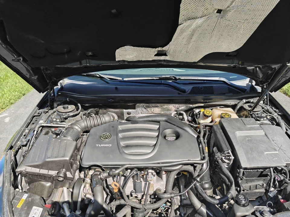 2012 Buick Regal - Image 18 of 18