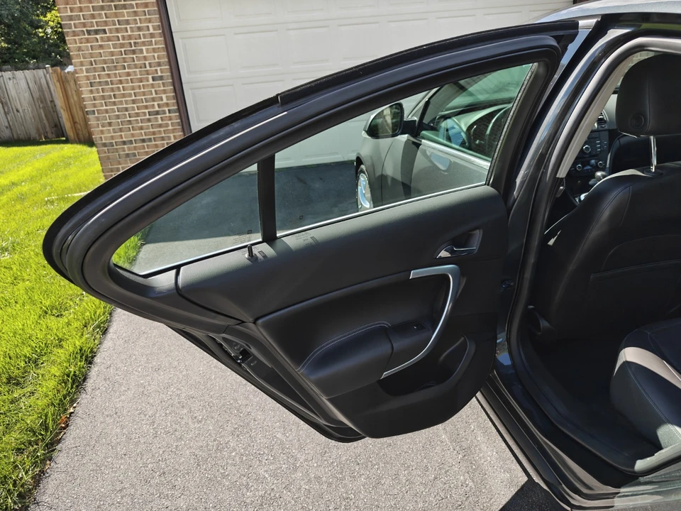 2012 Buick Regal - Image 12 of 18