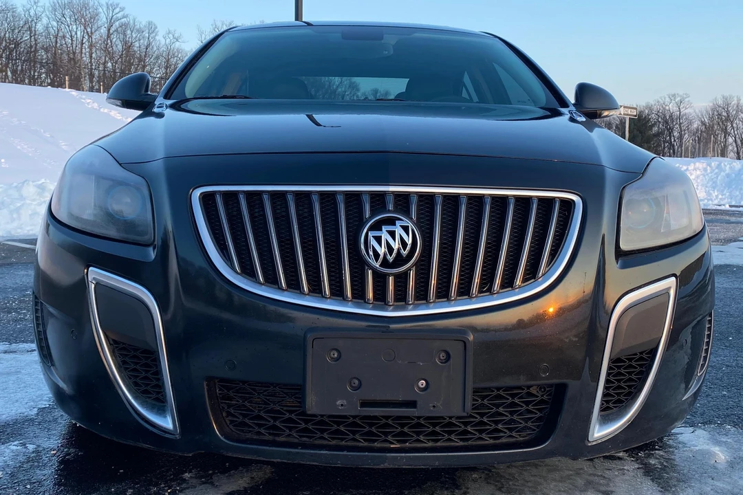 2012 Buick Regal - Image 2 of 31