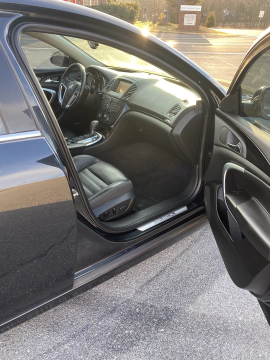 2012 Buick Regal - Image 11 of 20
