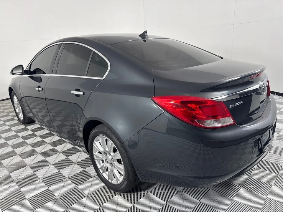 2012 Buick Regal - Image 8 of 12