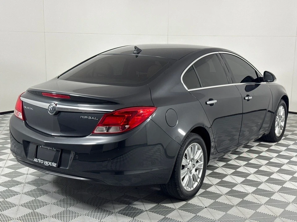 2012 Buick Regal - Image 5 of 12