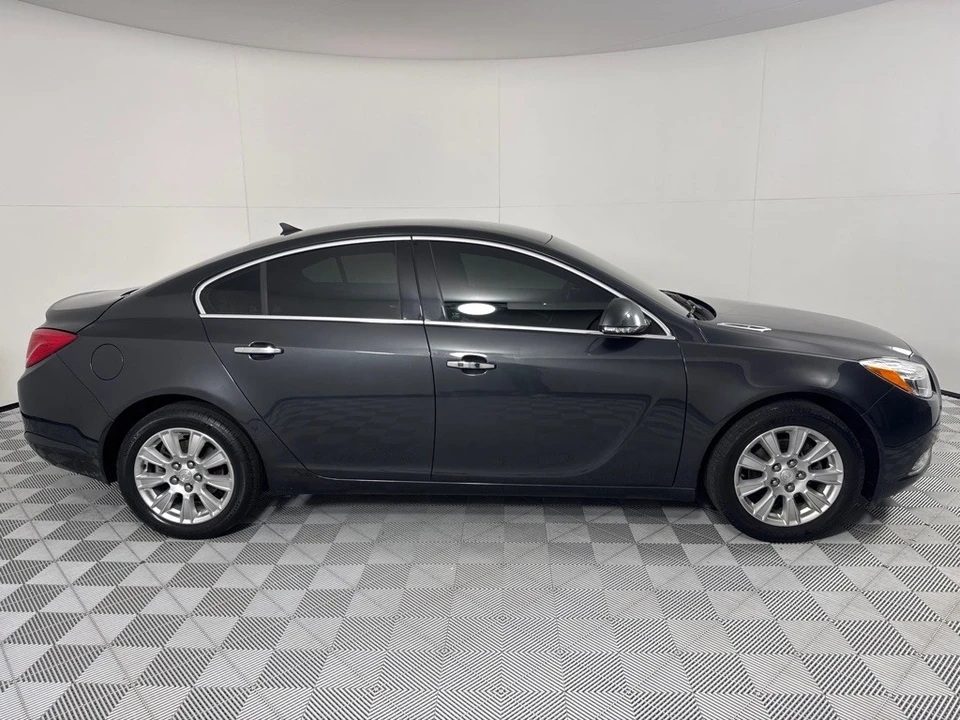 2012 Buick Regal - Image 4 of 12