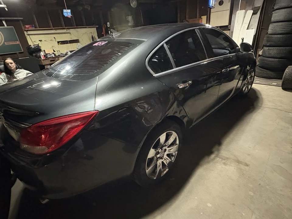 2012 Buick Regal - Image 8 of 17