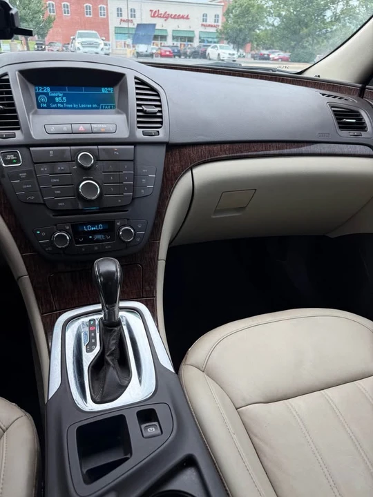 2012 Buick Regal - Image 14 of 16
