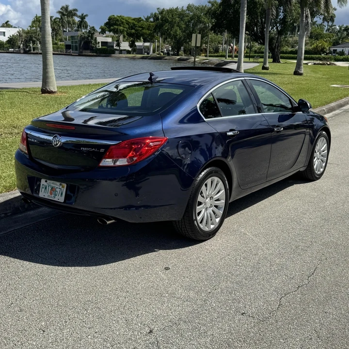 2012 Buick Regal - Image 11 of 21