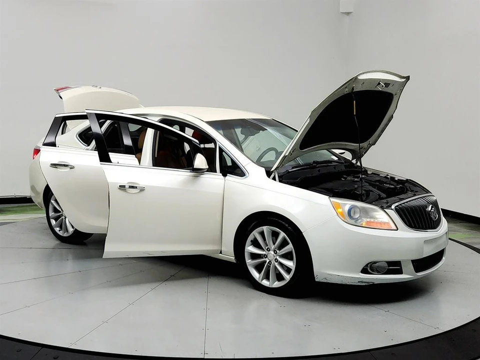 2012 Buick Verano - Image 10 of 12