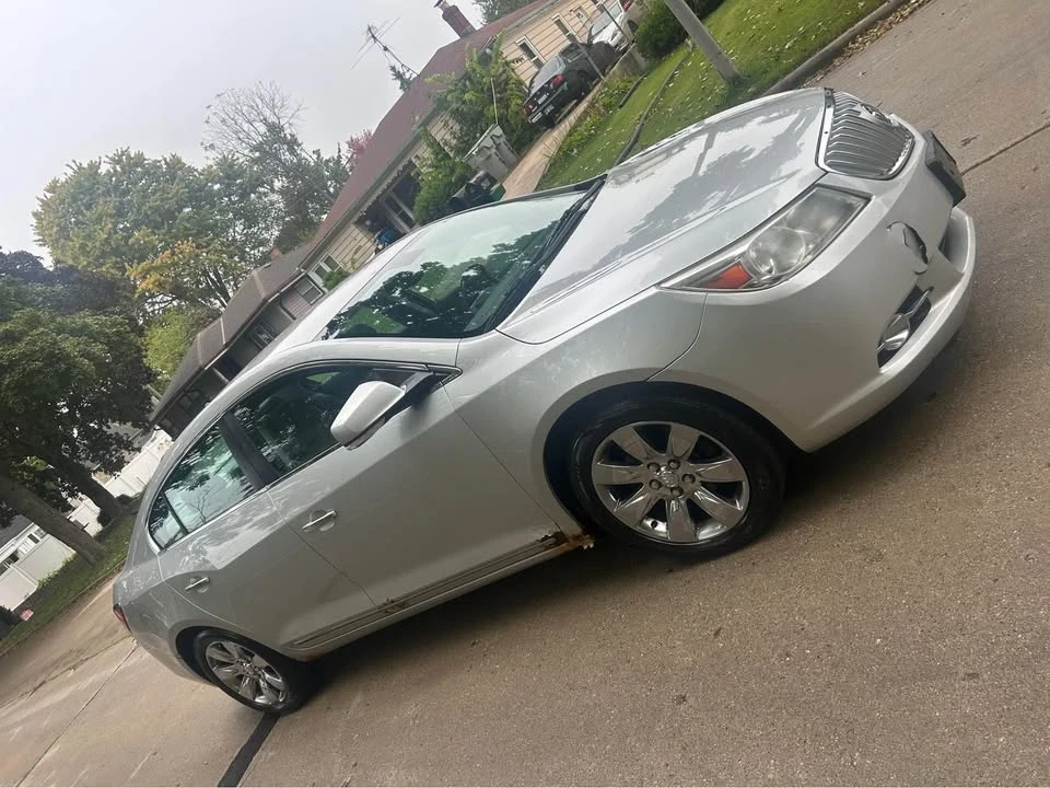 2012 Buick LaCrosse - Image 2 of 7