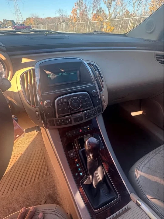 2012 Buick LaCrosse - Image 11 of 11