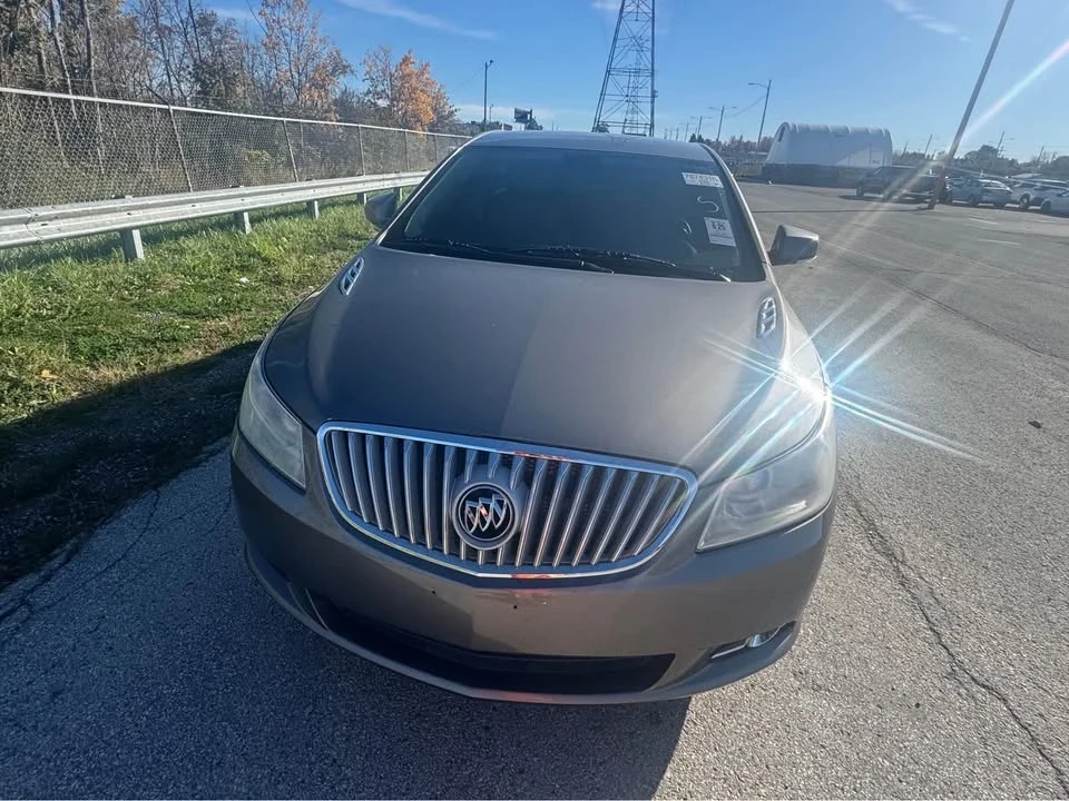 2012 Buick LaCrosse - Image 3 of 11
